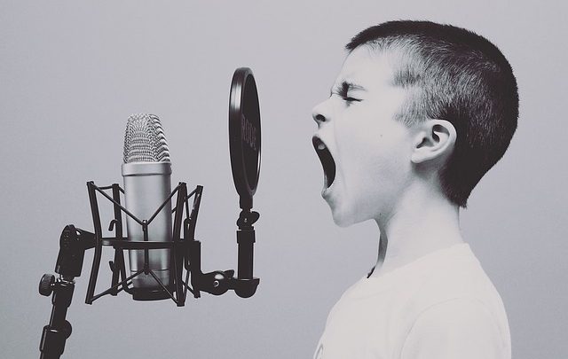 Quale metodo di canto dovrei scegliere? Science vs. ammuffito