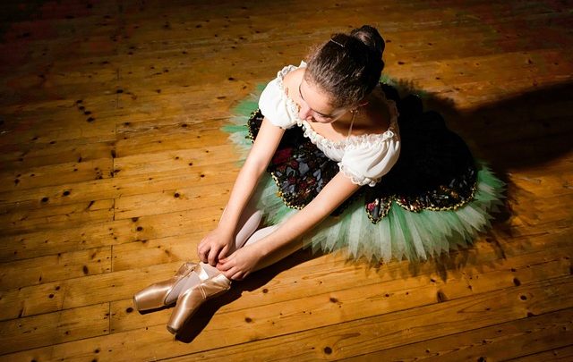 Studiare la danza per la cerimonia del matrimonio