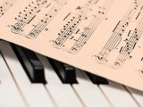 Ti viene insegnato a suonare il piano in 10 minuti