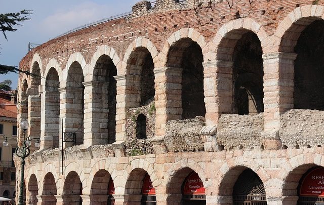 Sei un Montague o Capuleti? Agente sotto copertura a Verona!