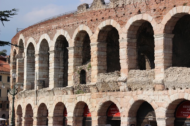 Sei un Montague o Capuleti? Agente sotto copertura a Verona!