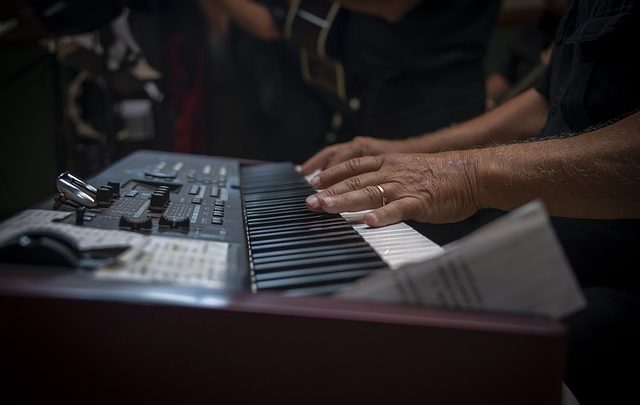 I segreti per fare una routine di pratica di chitarra gigant