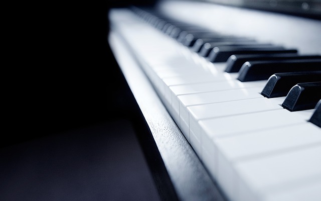 Piano o tastiera: qual è la distinzione?