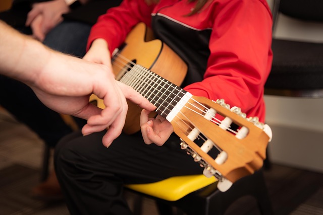 L'obiettivo è quello di ottenere successo come insegnante di chitarra