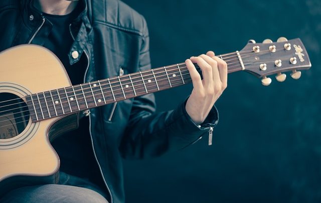 3 Chitarra rock tradizionale Prendendo parte a miti che stanno uccidendo la tua crescita musical