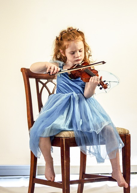 Il violino: violino, pianoforte o chitarra – Qual è lo strumento potente per un bambino da imparare?