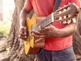 Classi di chitarra solista online: un'arte avvincente resa semplice