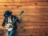 Classi di chitarra – Facile la scelta di suonare brani alla chitarra