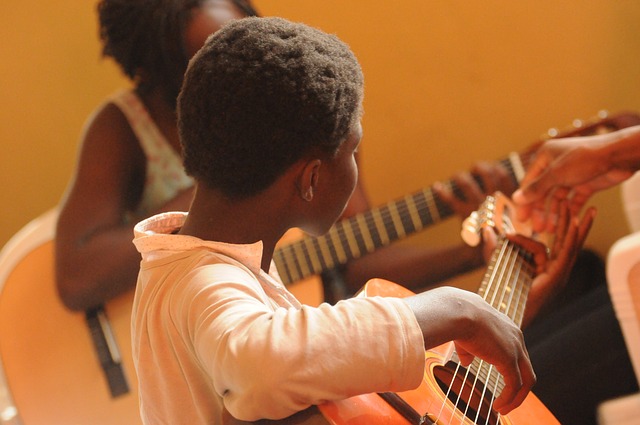 Come insegnare la chitarra elettrica online gratuitamente Come insegnare la chitarra elettrica online gratuitamente