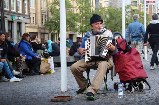 Dispositivi musicali deboli, un prezzo più alto Dispositivi musicali deboli, un prezzo più alto